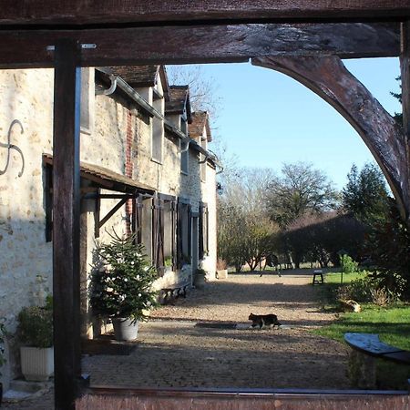 Le Clos Dormont Saint-Étienne-sous-Bailleul Zewnętrze zdjęcie